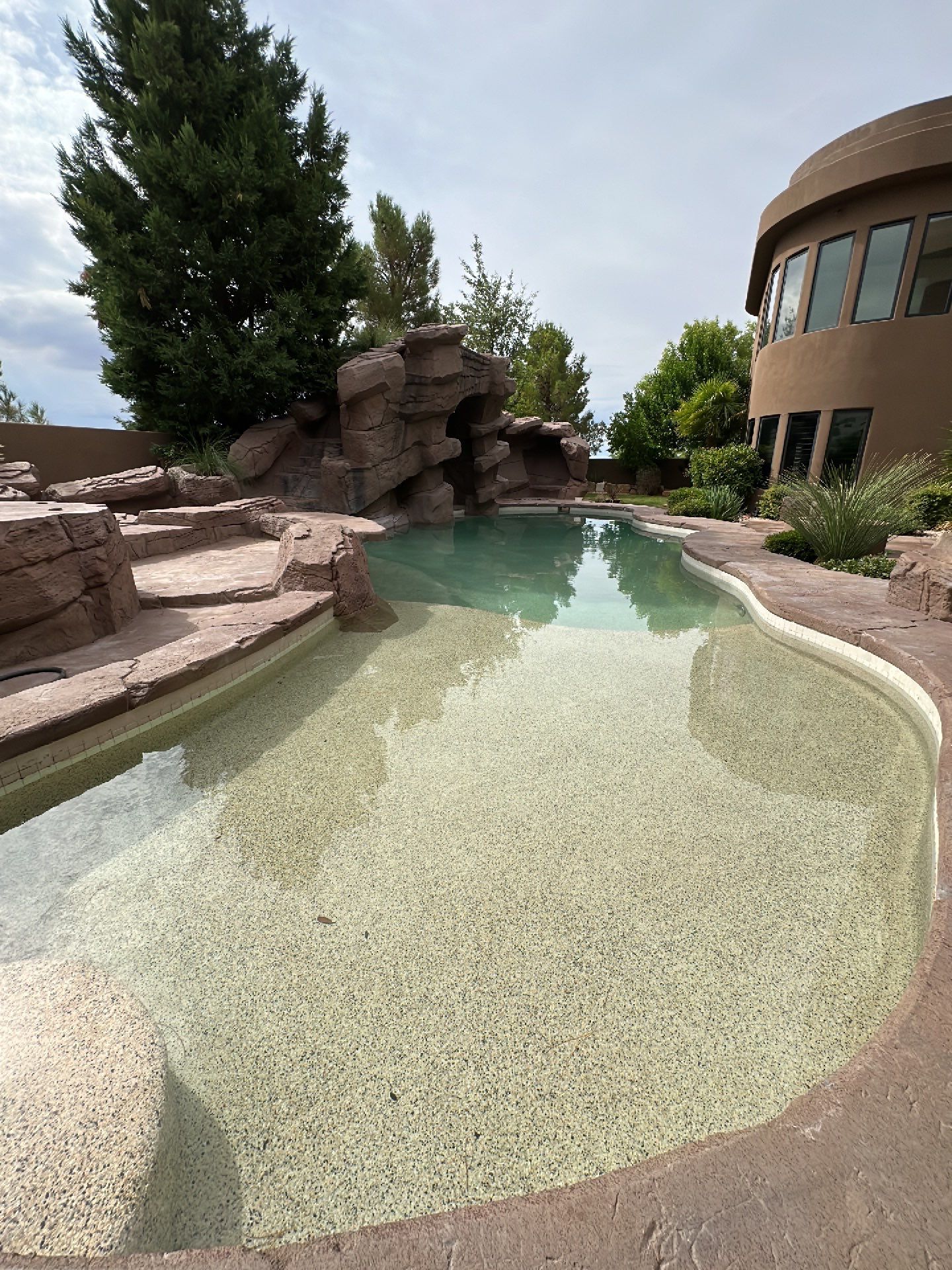 Blue_Water_Pool_Remodel_After - blueglassplaster